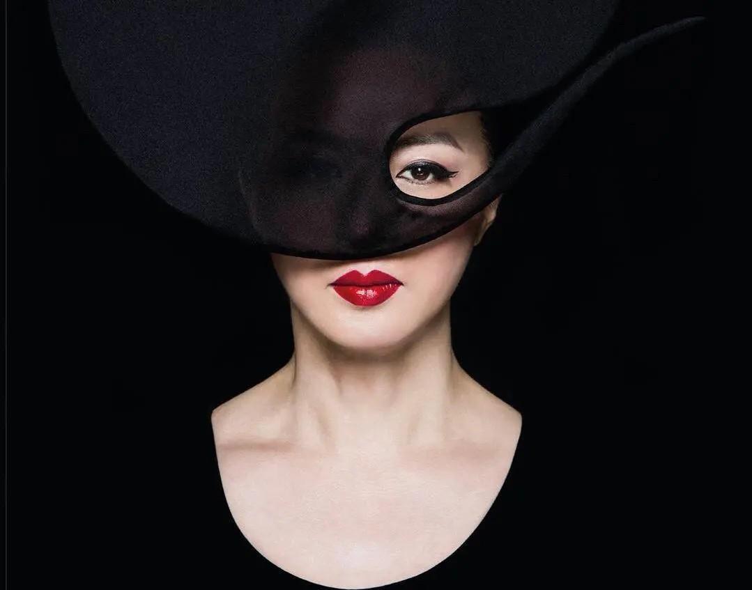 55岁金星“变性后遗症”越来越严重,让丈夫汉斯感到相当尴尬