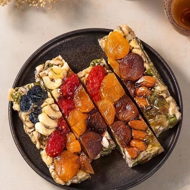 切糕|没生意还全国乱窜，遭大众抵制的“新疆切糕”，究竟有啥猫腻