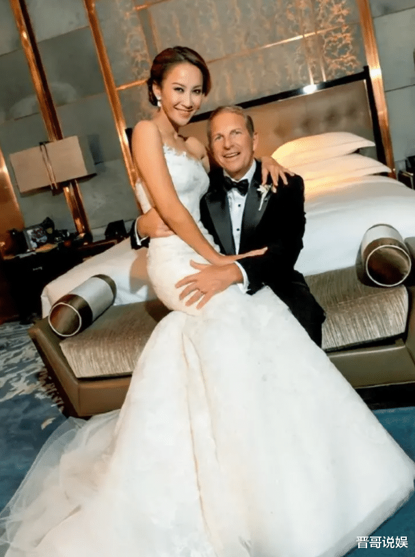 李玟人工受孕9次，外籍老公却多次出轨，还说因为李玟生不出自己才出轨