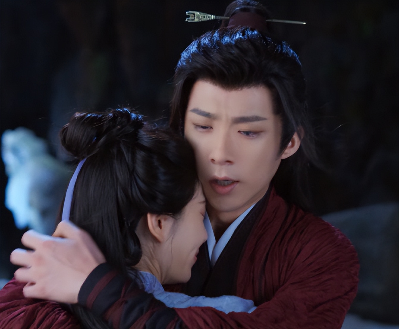 颜值不够别硬演“美男摘面具”，谁惊为天人，谁让你想反手罩回去