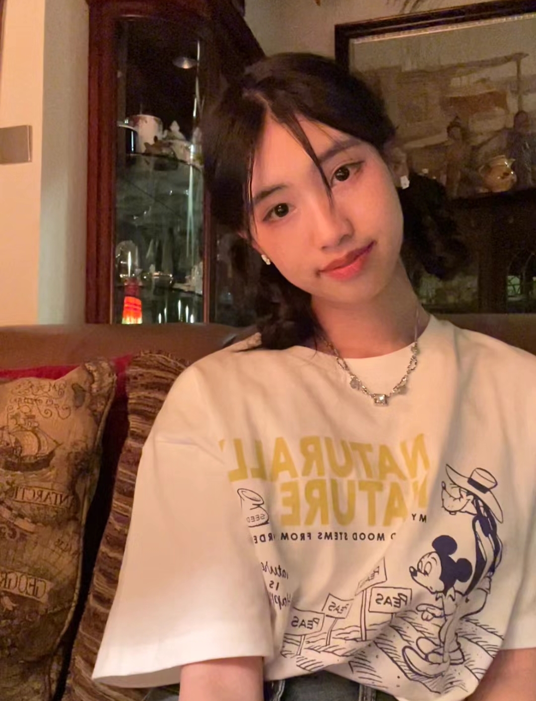 冯小刚女儿徐小朵父亲节晒父女合照,被暗讽领养,本尊霸气回怼