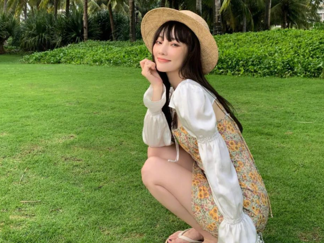 李小璐翻身了,近日,有小道消息传出来