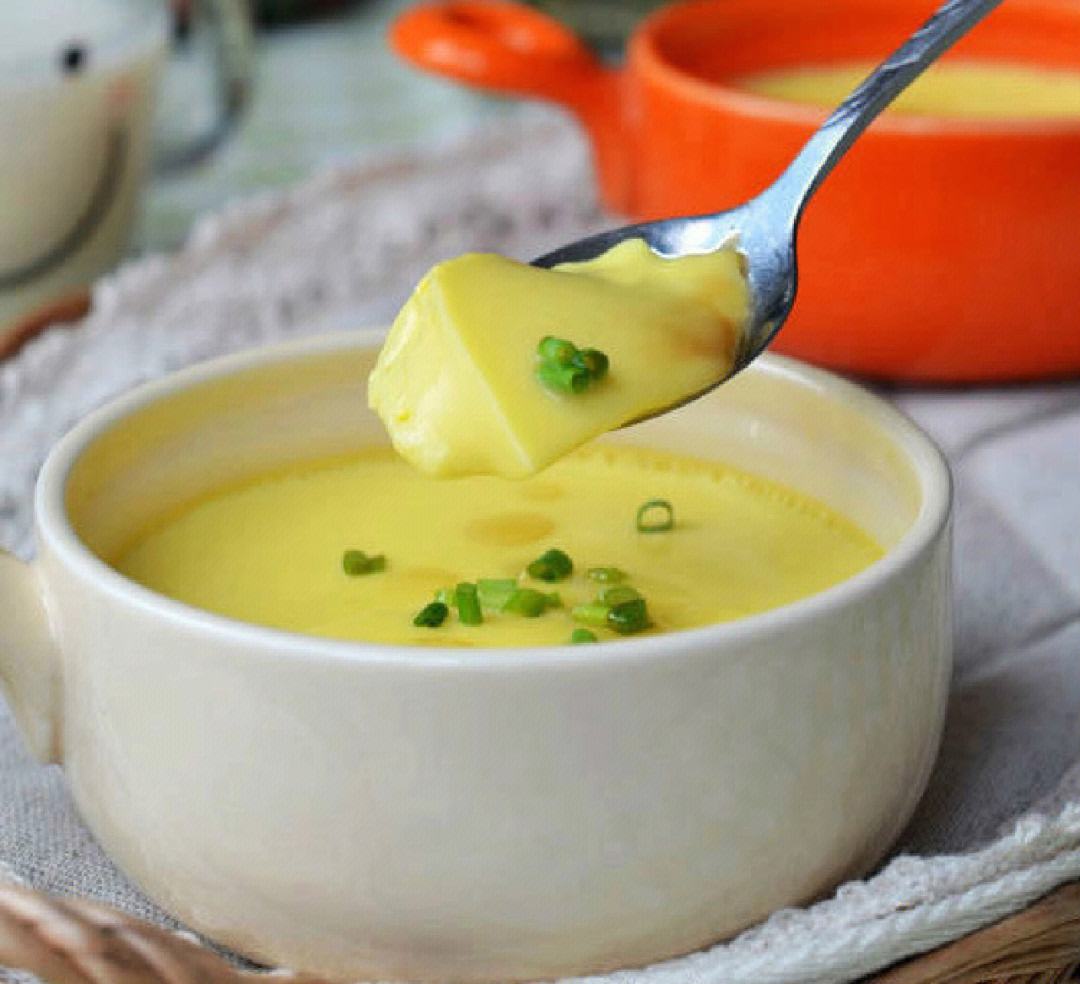 蒸鸡蛋|蒸鸡蛋有技巧,教你3个小妙招,怎么蒸都又嫩又滑,越吃越香