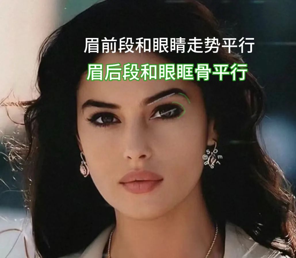 内娱抄她脸的都火了，她自己却沦落到和馒头脸普男拍烂剧？