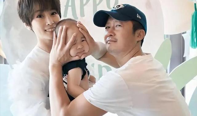 谢楠|吴京谢楠婚变？谢楠退出吴京关联公司，两人曾因工作一年半未见面