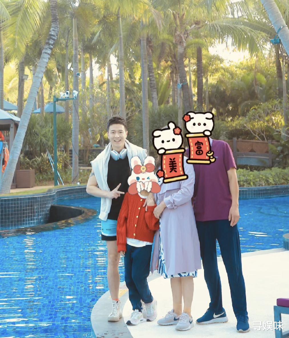 王能能|《半熟恋人》王能能和罗拉见家长,两位小朋友成功会面,其乐融融