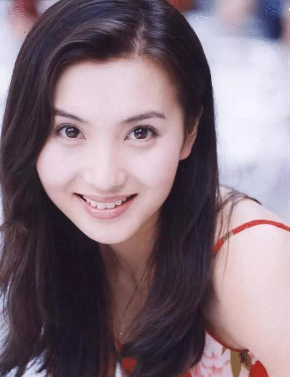 长着“狐狸眼”的5位女星,风情妩媚又灵动撩人,个个都绝美!