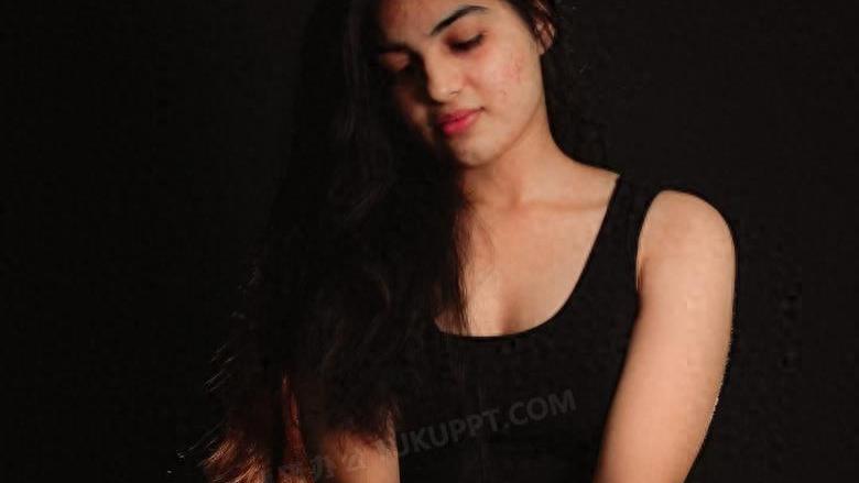 杨幂宣布恋情：“我已经躲了十八年了，不会再装了”