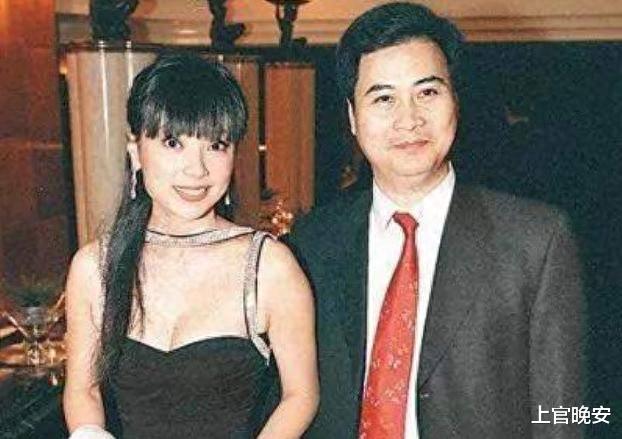 越整越难看后遗症一堆的9位女星!脸像鞋拔子,笑比哭难看