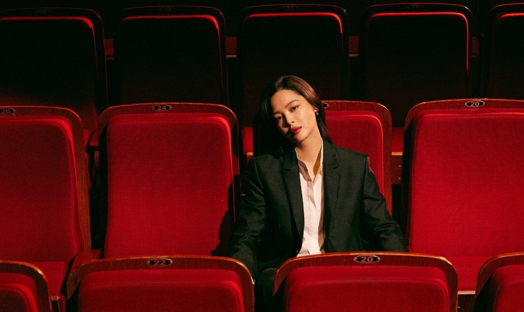 顶流被抢风头的《花少5》，真不怪热巴差，只怪“东北妞”太搞笑