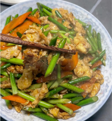 |冬季,土豆萝卜靠边站,常给家人吃这菜,解馋开胃,增强抵抗力