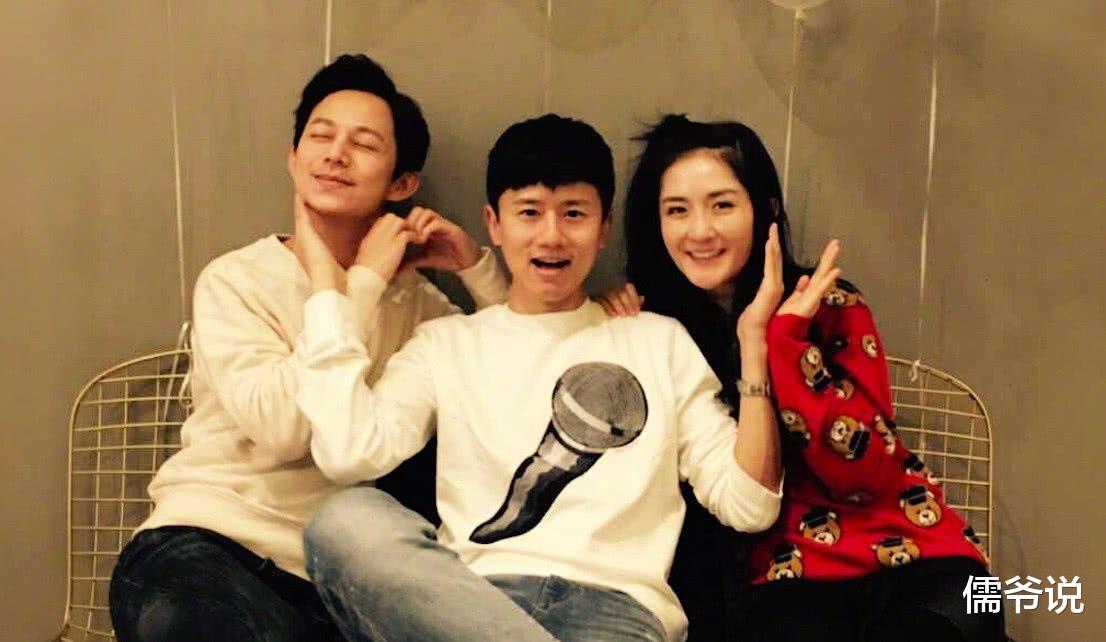 内涵赵丽颖?谢娜被曝怀上第三胎,媒体却用谢娜浪姐舞台辟叉一事否认其怀孕