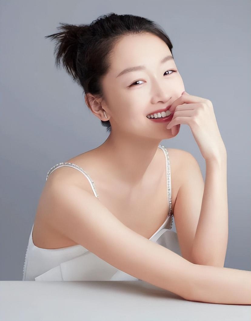 金鸡一夜,娱乐圈的“世态炎凉”在周冬雨身上展现得淋漓尽致!