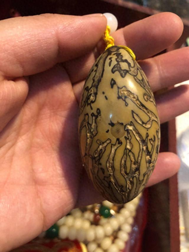 盘手串,盘手串,不盘能包浆?当然,这5种文玩,不盘也能包浆!