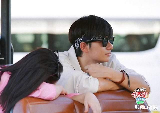 起猛了！《花少5》里看到姐弟恋天花板，秦海璐和王安宇意外出圈