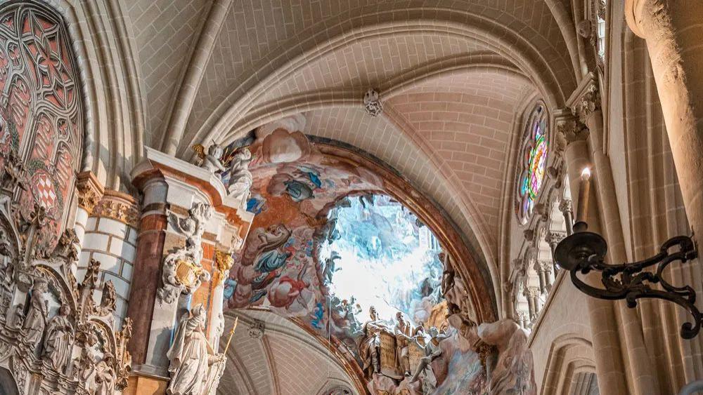 教堂|西班牙教堂！不敢相信这是利用自然光造出的光影效果，好震撼！