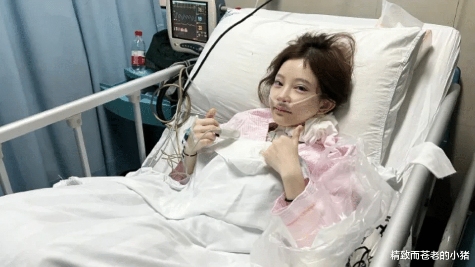 消失半年！ 女星认了罹癌，恶性晚期。憔悴病床照曝光：当时天都塌下来了