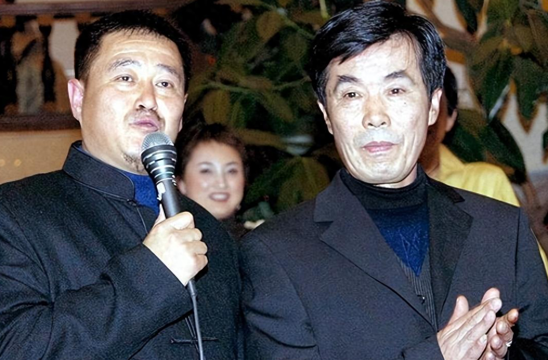 他是赵本山搭档,75岁却被儿子爆料:他嫖不动了,每月1万就够花