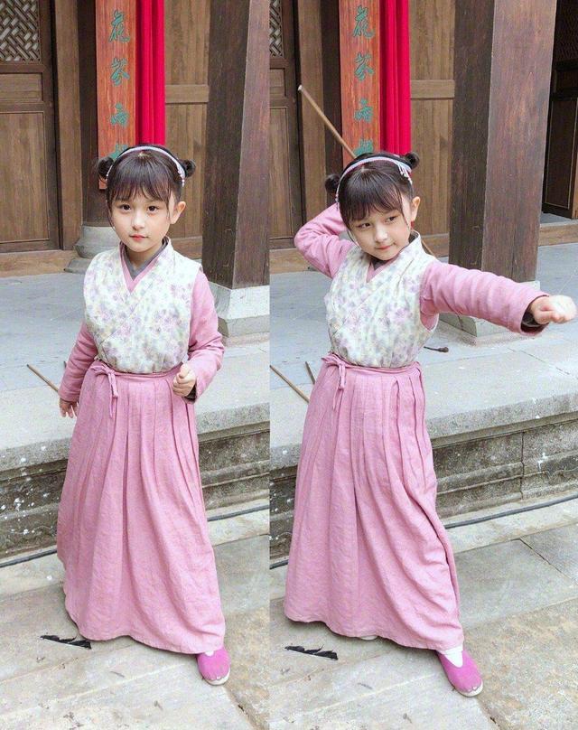 刘楚恬:2岁出道年入百万,因长相甜美被禁止整容,如今长成啥样