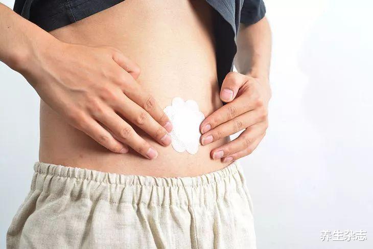这5个身体表现，是湿气发出的信号！肚脐贴上它，吸出十年寒湿