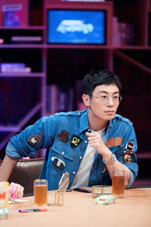 善恶终有报！得罪郭麒麟才3年的朱亚文，沦为“糊咖”真不冤