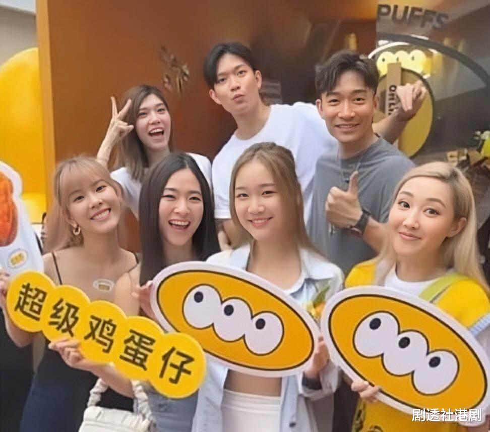 恭喜！TVB三知名男星在内地卖鸡蛋仔，半年不到成功开五家分店