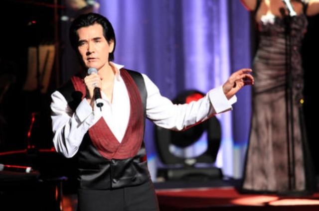 费翔|爱国被封杀14年，春晚不敢拍下半身，4位女神追的费翔为何不婚？