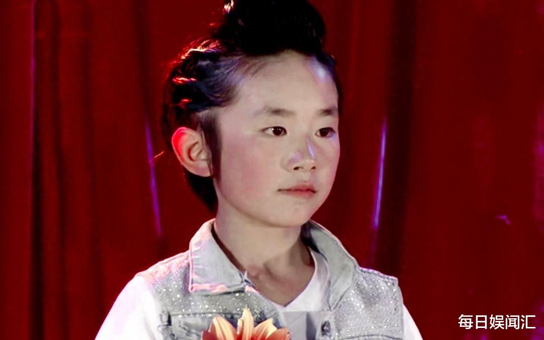 易烊千玺妈妈：大儿子培养成影帝，小儿子破世界纪录