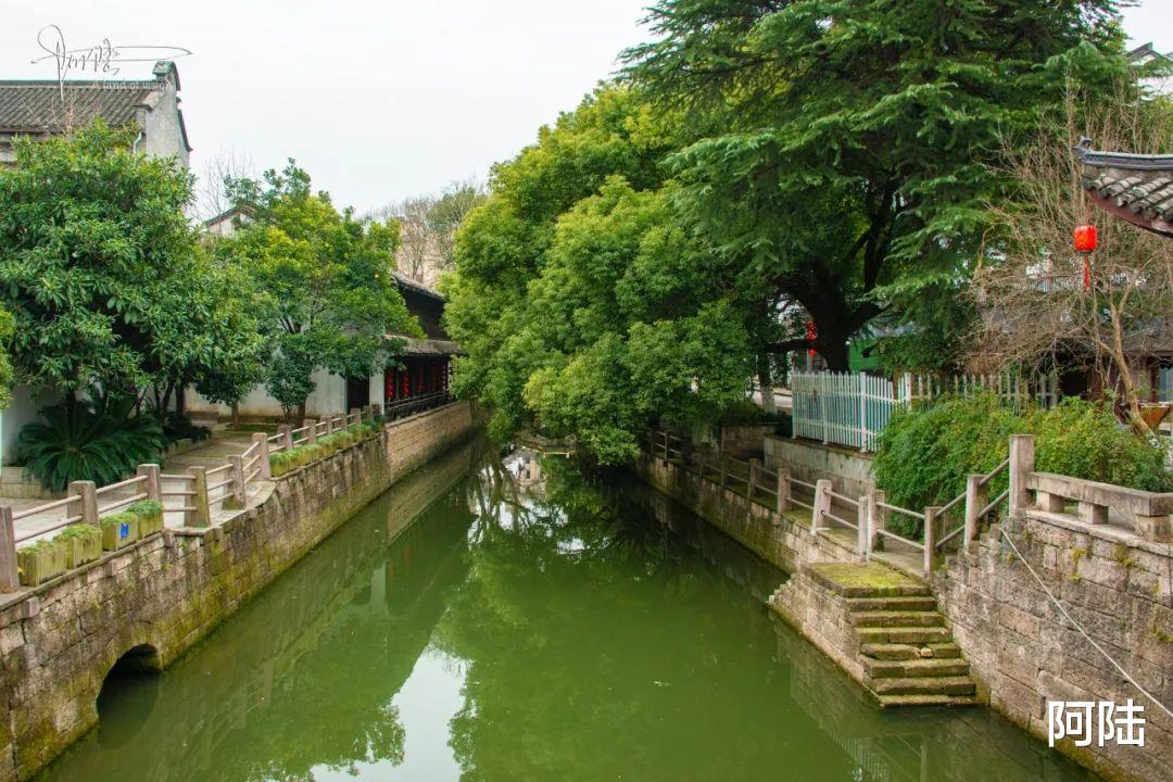 邮轮|杭州西湖区藏着一个“千年古镇”，因为毫无商业气息，游客罕至！