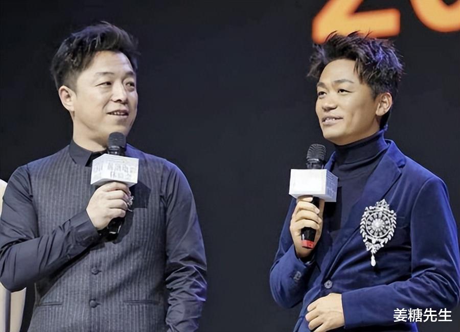 《八角笼中》获4项大奖，王宝强的“傻”，终于被拆穿了