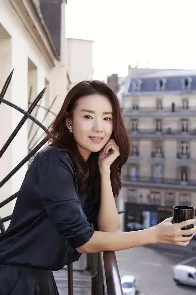 内地8位过气艺人现状:卑微求工作,哭诉穷到只剩100万