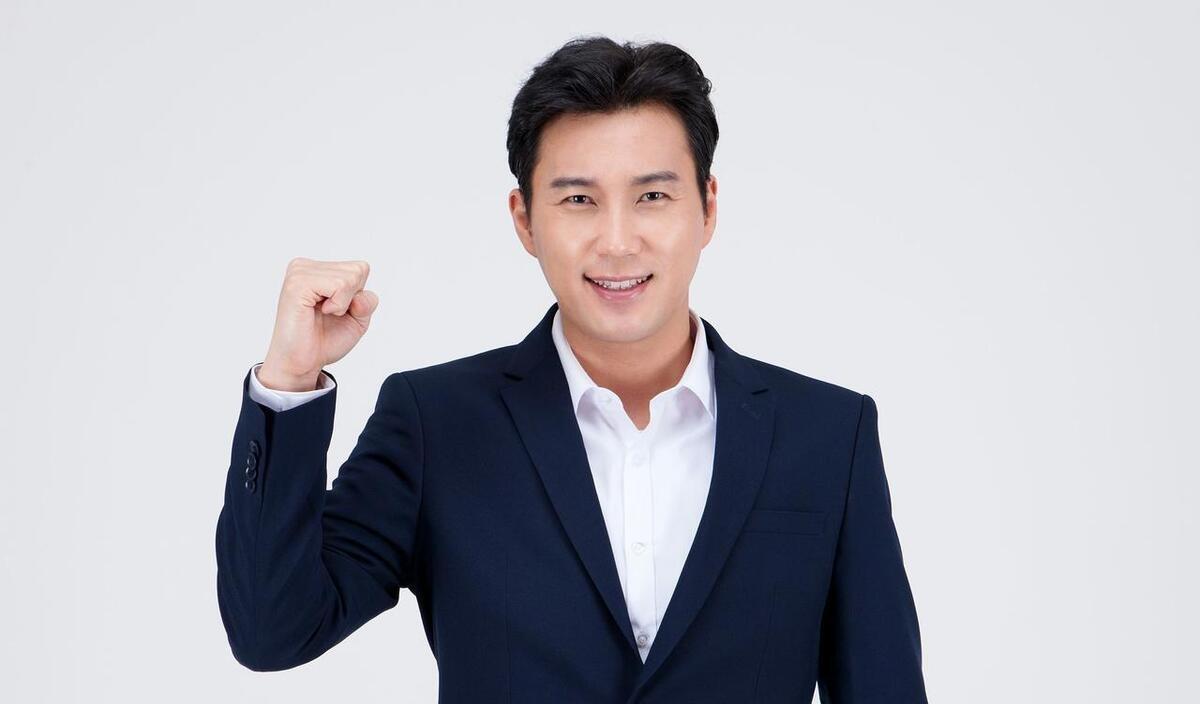 退休|县委办缺个副主任,在县委书记旁边机会很多?