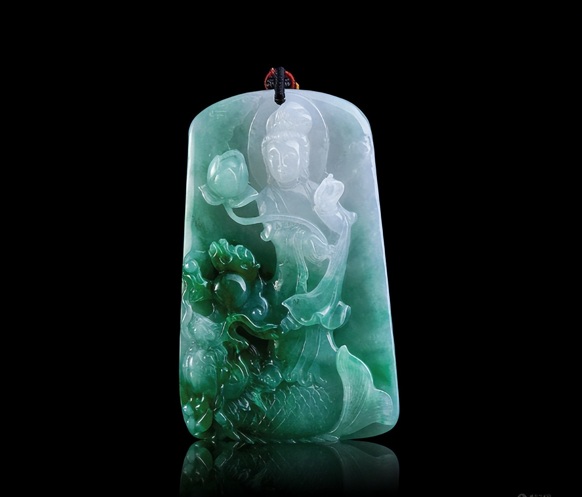 翡翠|雕工复杂的翡翠牌子，为什么才几十一个？