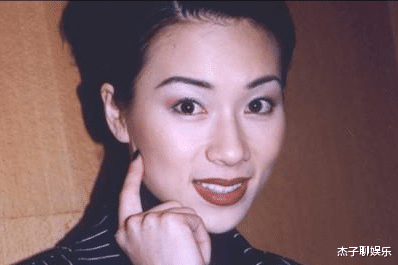 张可颐|53岁的张可颐,不婚不育也没“固定”伴侣,可爱情不是必需品