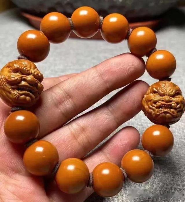 翡翠|盘玩玻璃底的文玩值得拥有