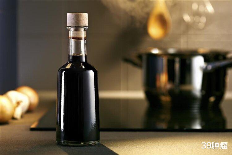 酱油是“害人油”,不但有毒还会致癌?不敢吃酱油的都看看吧