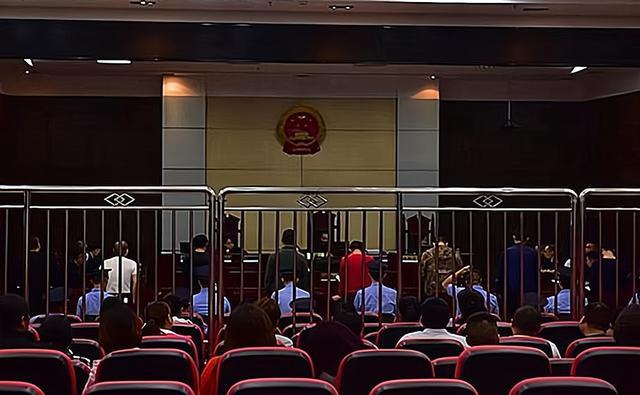 警察|案例：员工将老板勒杀，85天仍没将尸体运出，因臭味大让人堵门缝