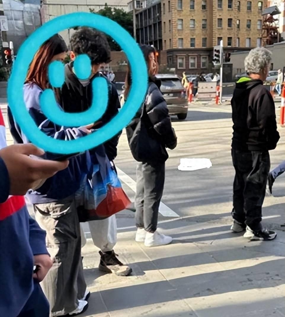 Lucas恋情曝光!谢霆锋张柏芝造的孽全让孩子承担了