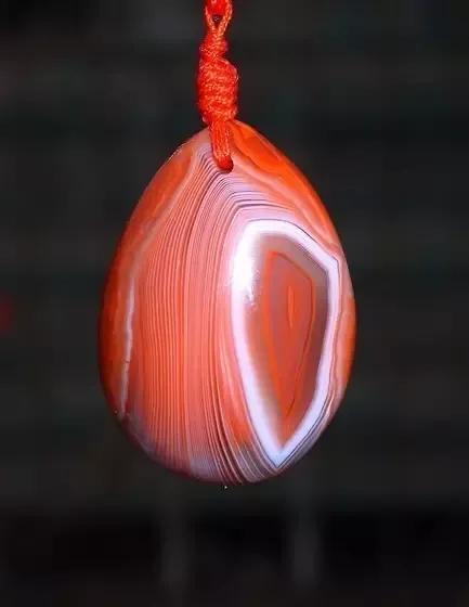 玛瑙中精品一南红