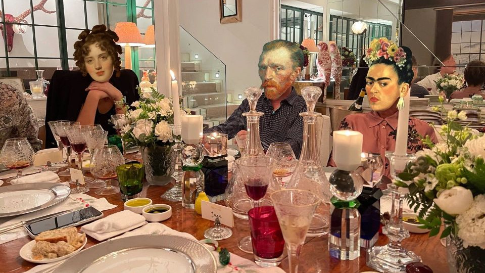 刘嘉玲|刘嘉玲对朋友超大方，请名厨上门做饭，分享奢华名酒，豪宅随便拍