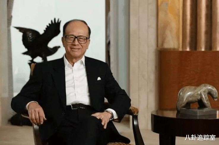 曝李嘉诚改遗嘱更换继承人,李思德受冷落疑出局,梁洛施恐成赢家