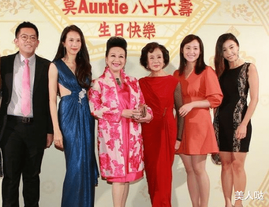 莫文蔚|莫文蔚妈妈竟是熟悉的她!张国荣称她为最完美的女人,82岁气质仍优雅,比女儿还有范