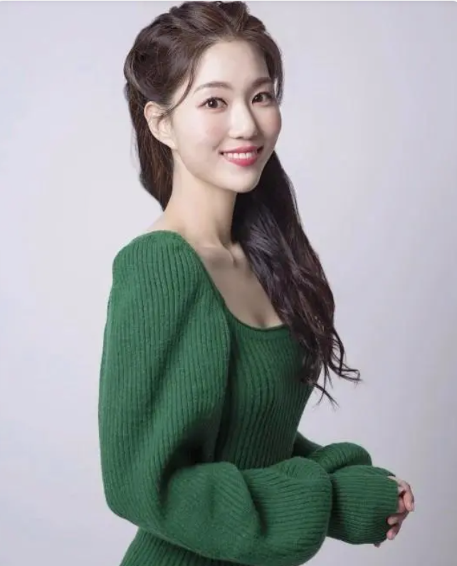 赵丽蓉|29岁女演员从楼梯摔落去世,家人决定捐献器官