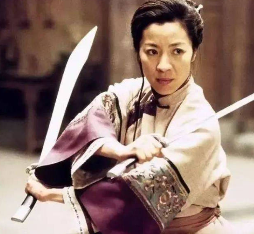 一场“暮年”婚礼，扯下了杨紫琼最后的“遮羞布”