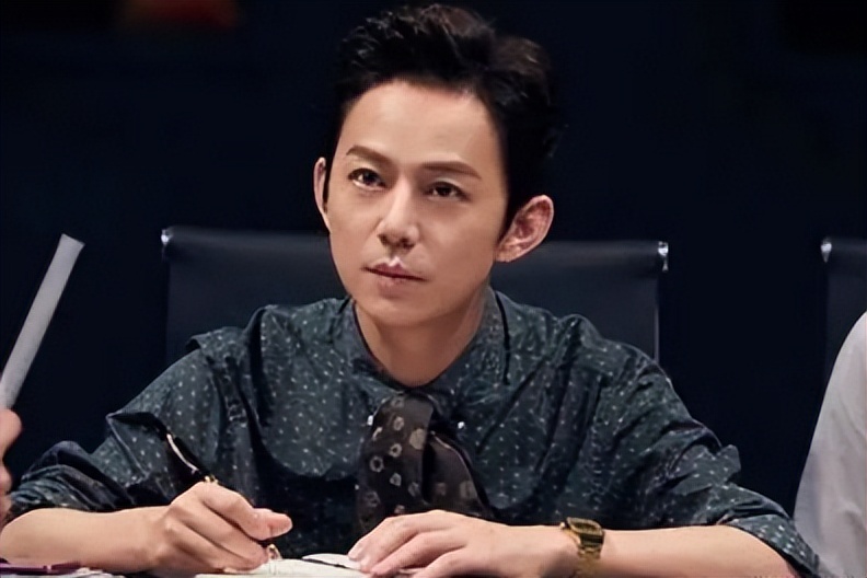 曝何炅塌房!被女保姆实名举报,法院一审判决败诉,何炅却不认可