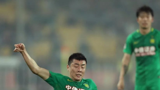 穿衣搭配|国安名将正式无球可踢，黄金年龄恐退役，球迷感到可惜