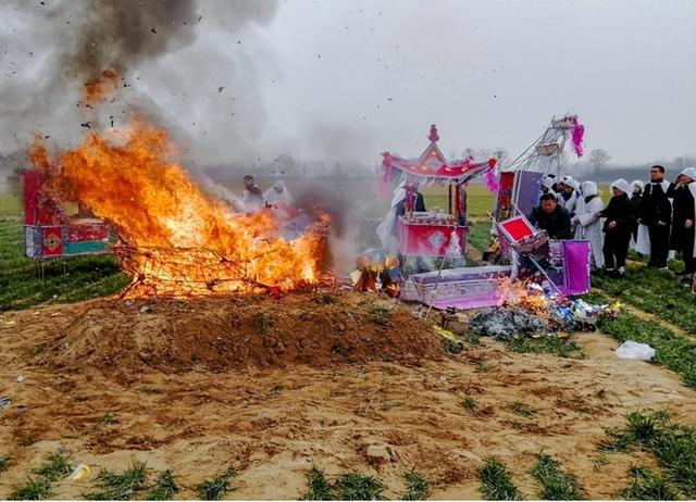 中央一号文件:正确推行农村殡葬改革 - 国际资讯(主打网)