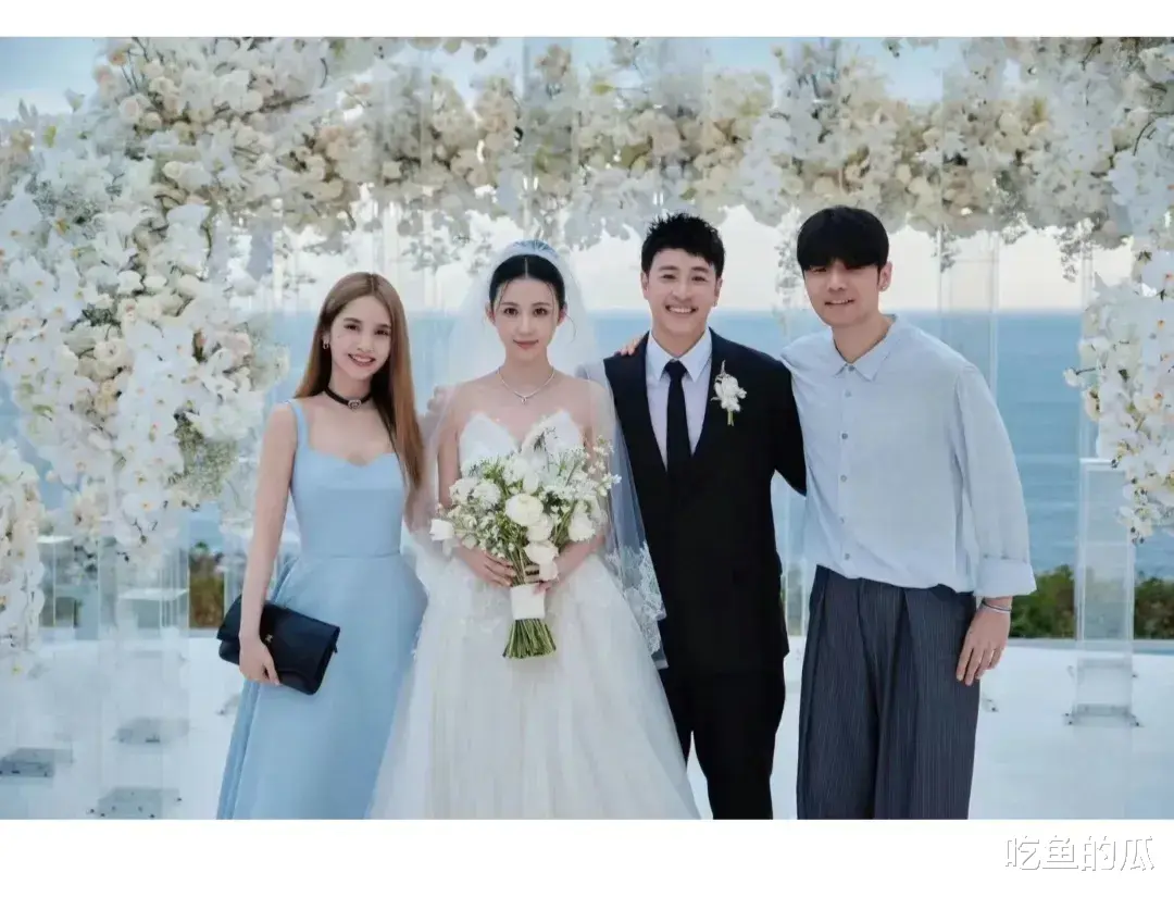 应采儿胆子真大,当宣云的面挽潘玮柏手臂合影,蒋梦婕杨丞琳避嫌