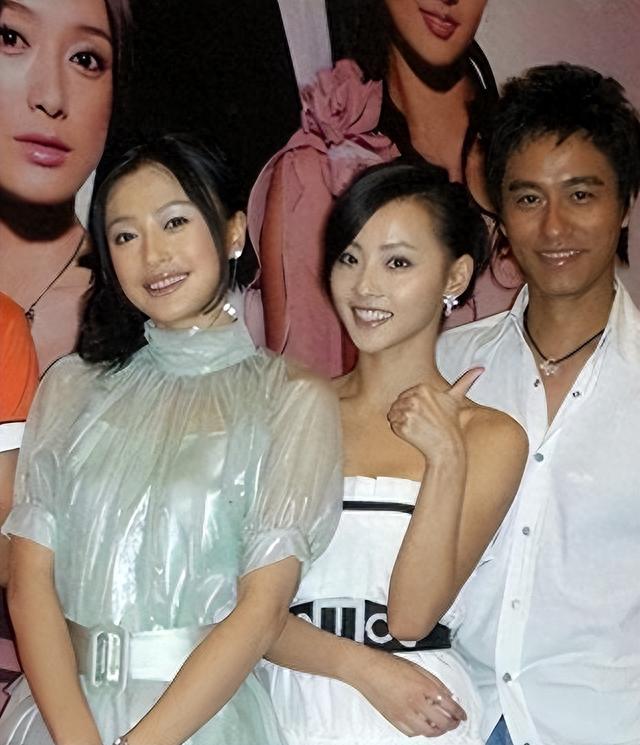 被前夫称“矮小黑”，人品差素质低没有艺德，到底是谁在给她撑腰