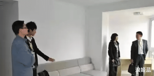 被抢客户,北京28岁美女中介凌晨跳楼身亡,无底薪还被同事排挤